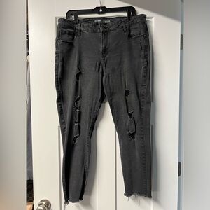 Old Navy rockstar midrise black jean. Size 18 regular.